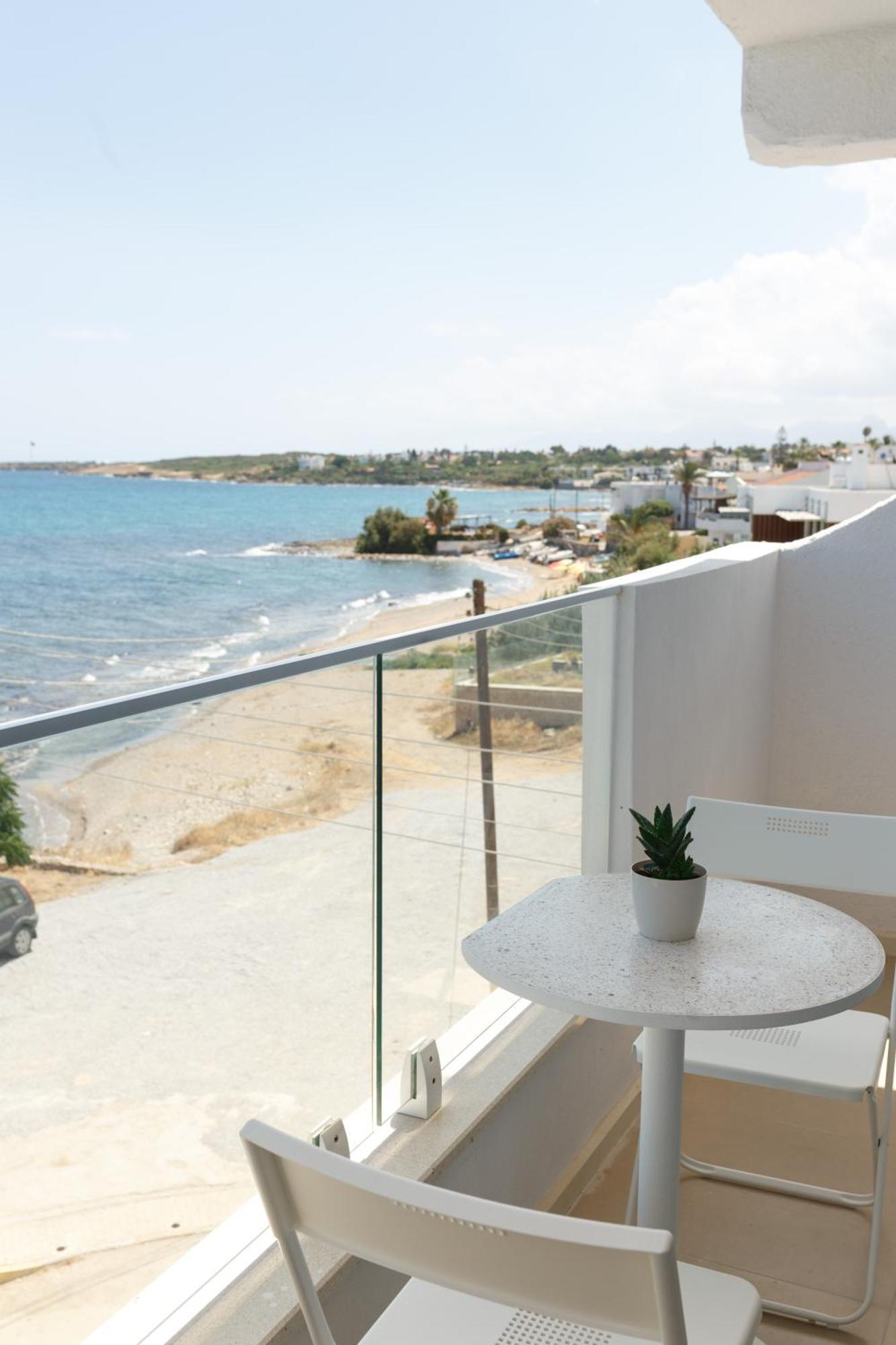 Azure Bay Hotel Agia Varvara ภายนอก รูปภาพ