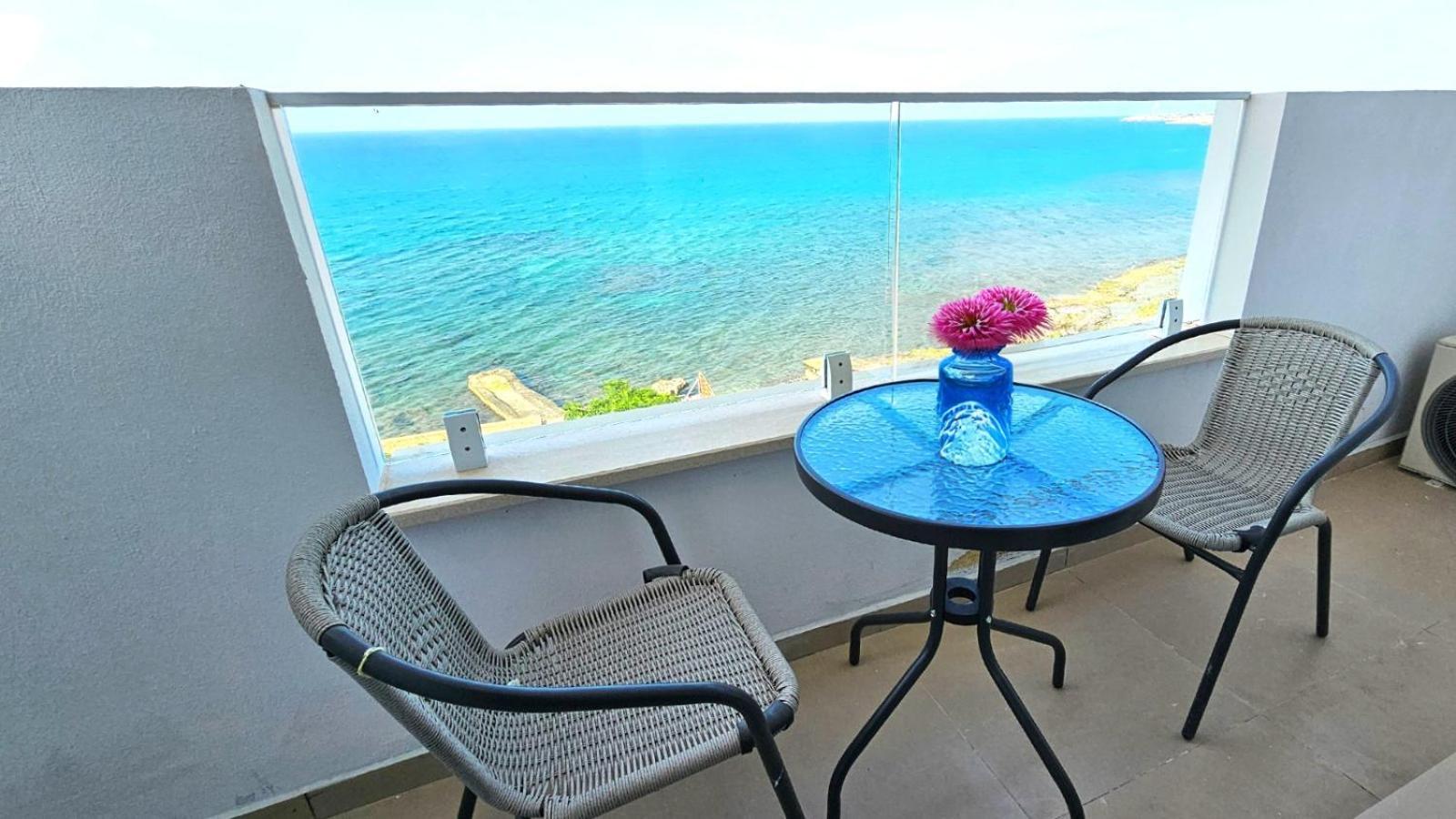 Azure Bay Hotel Agia Varvara ภายนอก รูปภาพ
