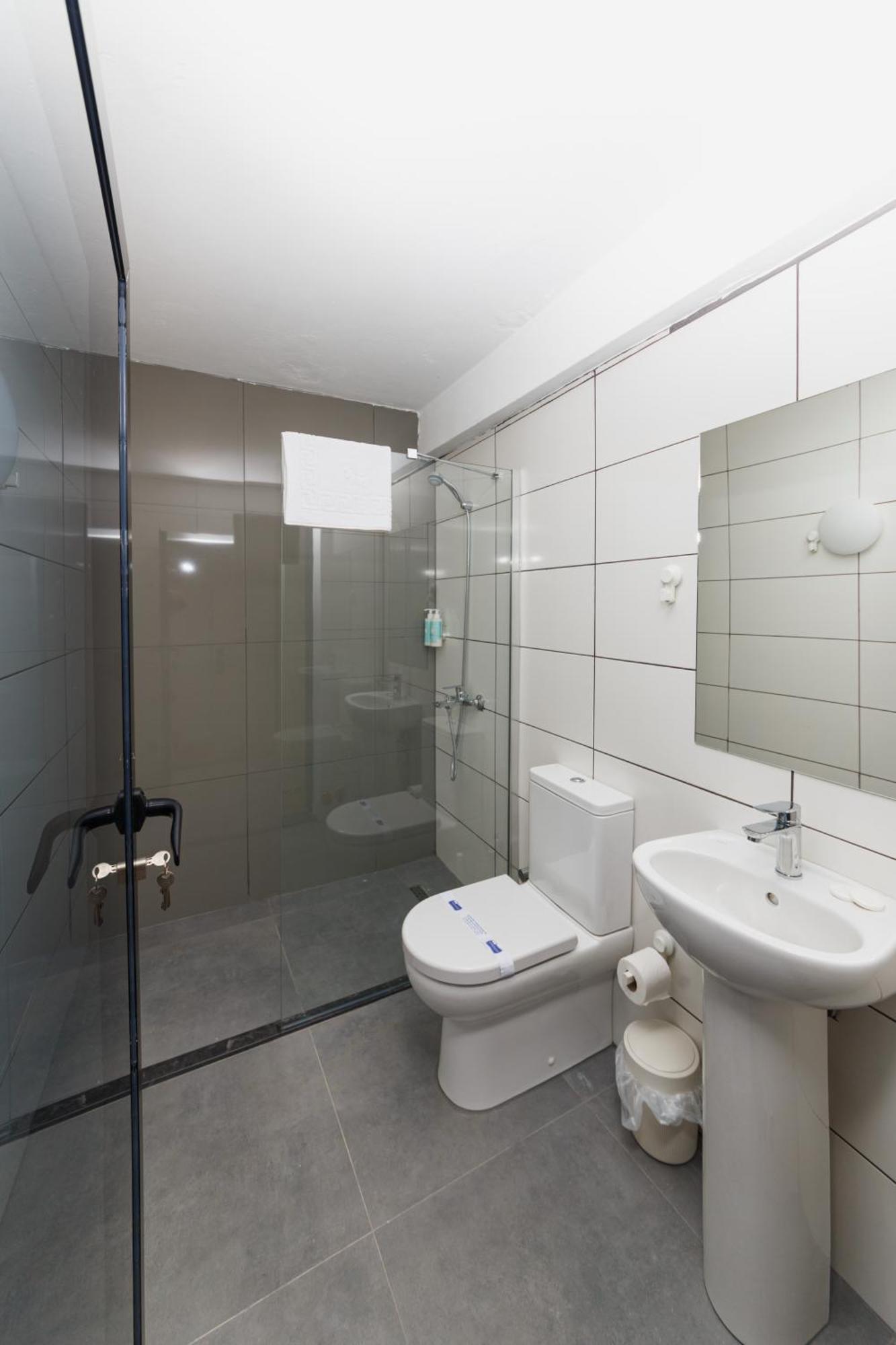 Azure Bay Hotel Agia Varvara ภายนอก รูปภาพ