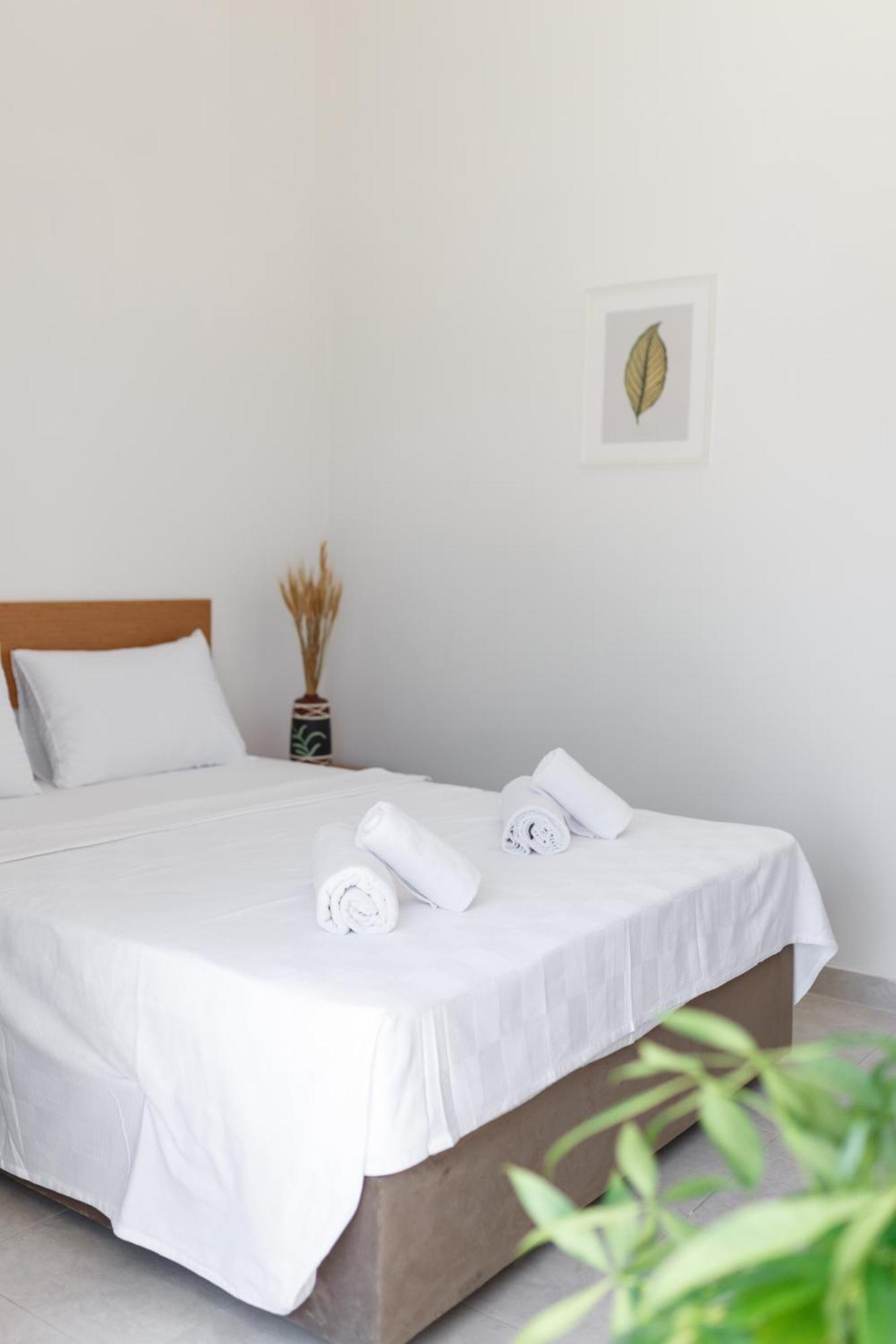 Azure Bay Hotel Agia Varvara ภายนอก รูปภาพ