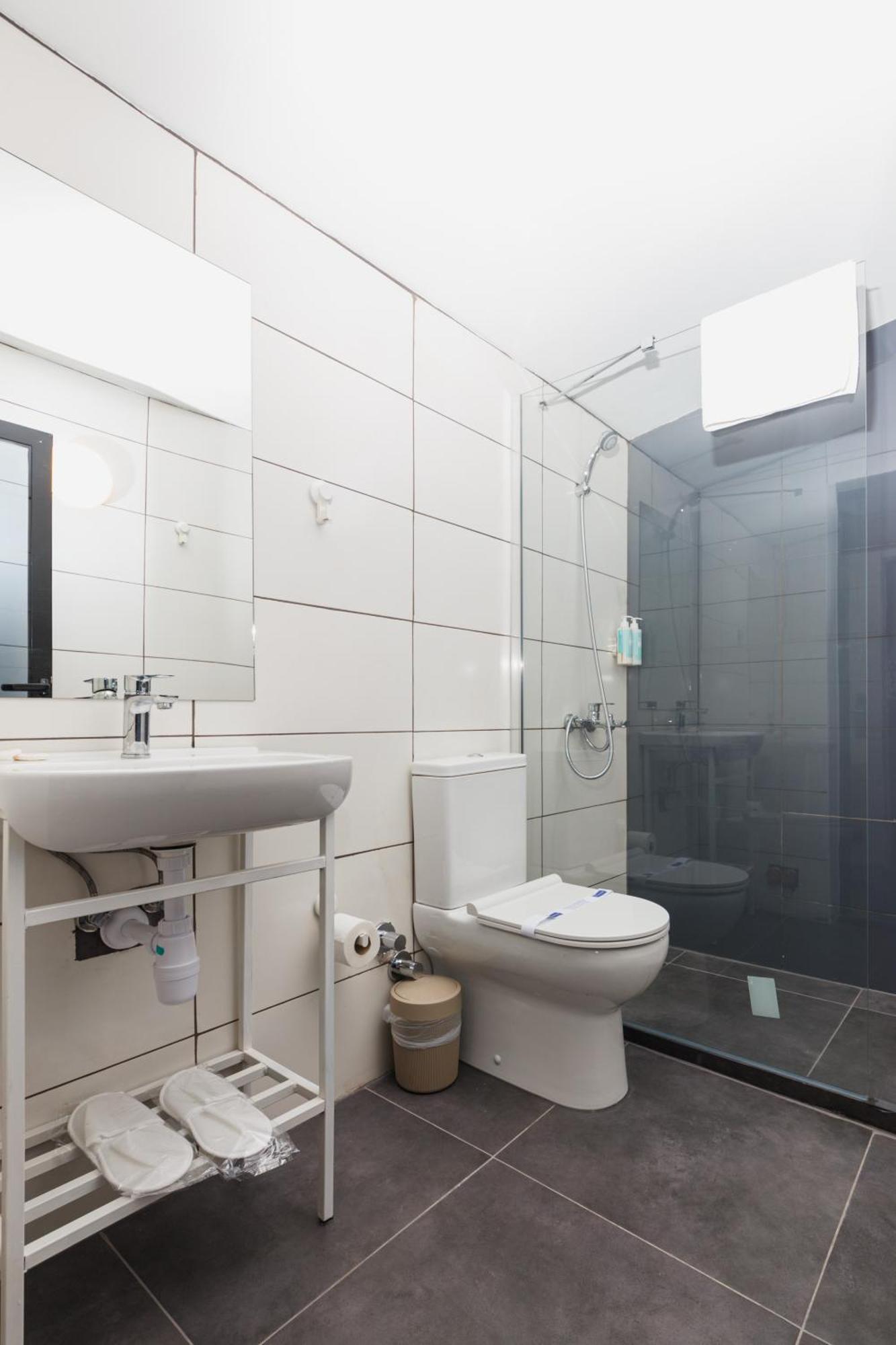Azure Bay Hotel Agia Varvara ภายนอก รูปภาพ