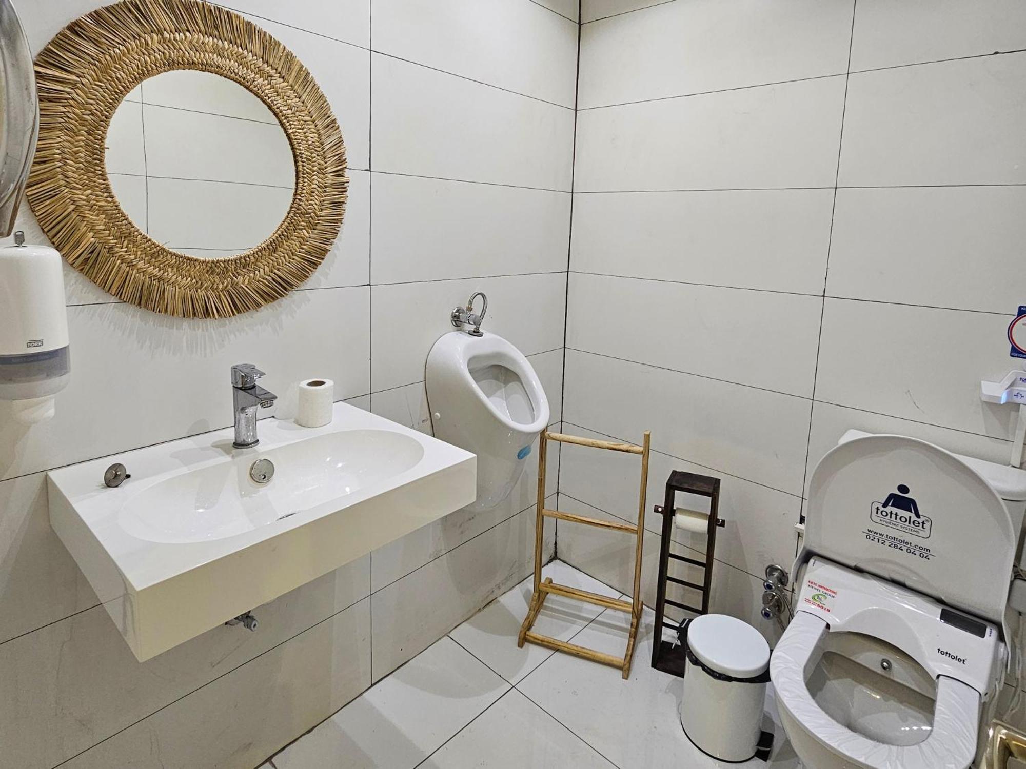 Azure Bay Hotel Agia Varvara ภายนอก รูปภาพ